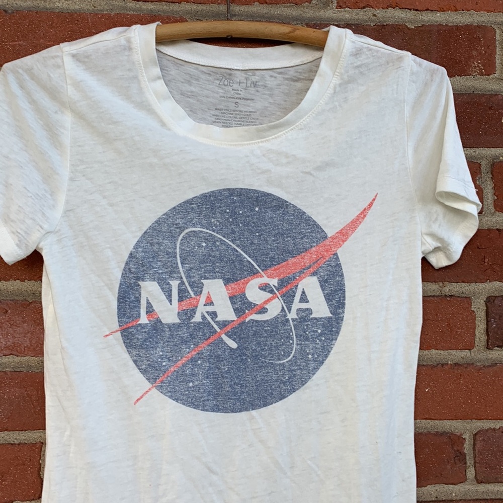 Zoe + Liv NASA shirt (S)